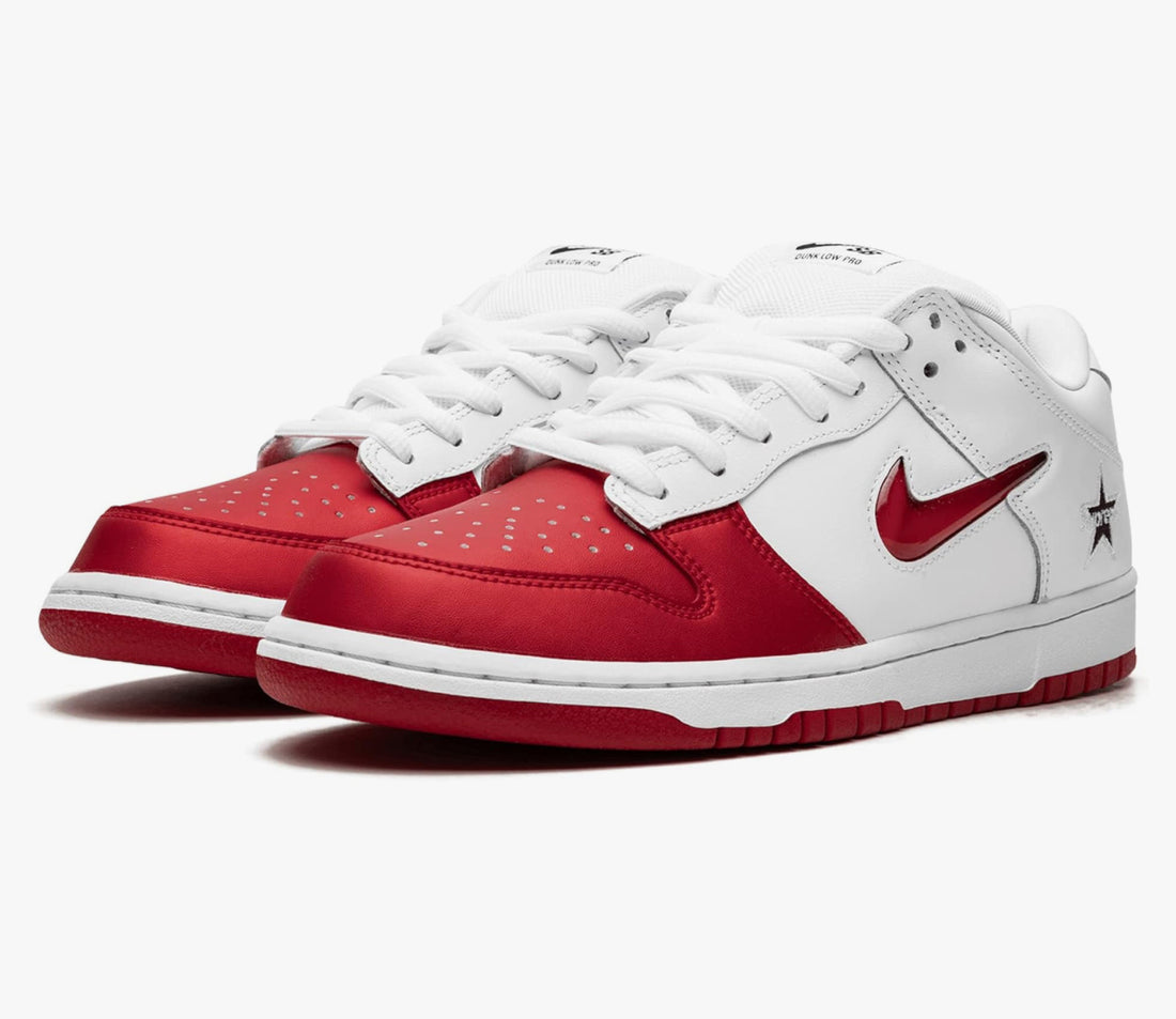 NIKE SB DUNK LOW SUPREME JEWEL SWOOSH RED