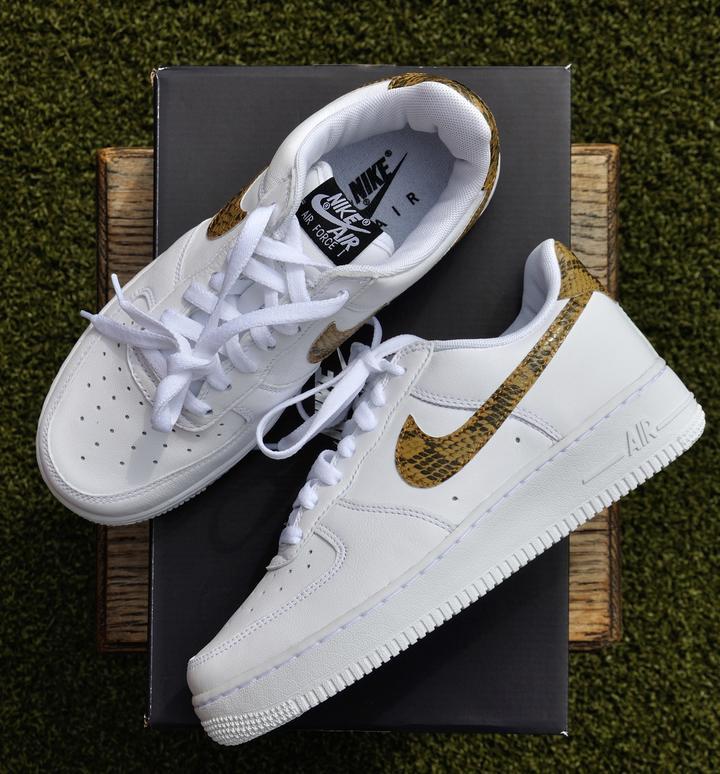 NIKE - AIR FORCE 1